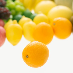 オレンジとフルーツの集合