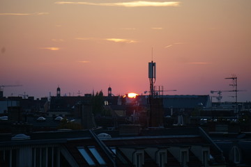 Fototapeta na wymiar Sonnenuntergang über Berlin
