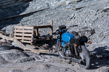 Fototapeta na wymiar excavator in a quarry