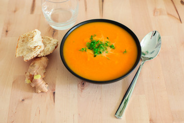 Karotten Ingwer suppe