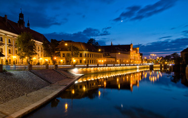 Fototapeta na wymiar Night view of the historic part of the city.Wroclaw, Poland.