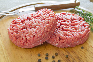 steak haché de boeuf cru