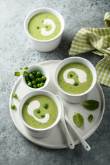 Healthy pea soup with cream