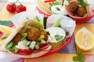 Falafel in Fladenbrot
