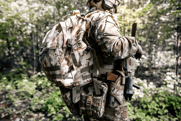 Armed intelligence of the United States of America are in the woods