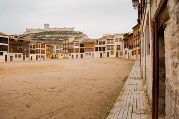 Fototapeta na wymiar Square of Coso, Peñafiel, Castilla y Leon, Spain and Castle of Peñafiel