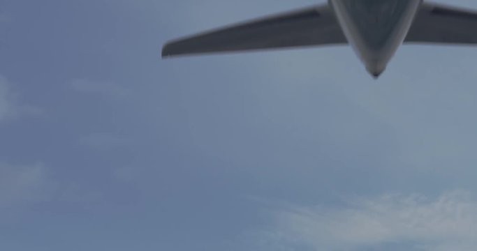 Breathtaking overhead shot of jumbo jet landing