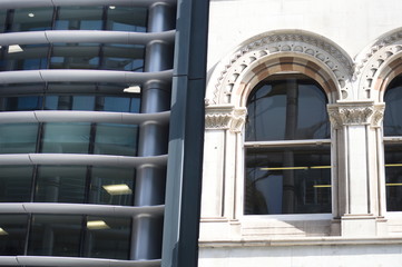 Contrasts in London architecture, Cannon Street