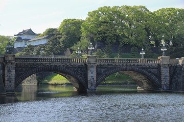 Fototapeta na wymiar 皇居、春の二重橋