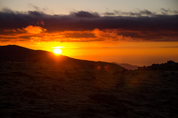 atardecer en la cordillera