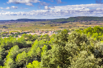 Fototapeta na wymiar Village de Clarensac, Gard, France 