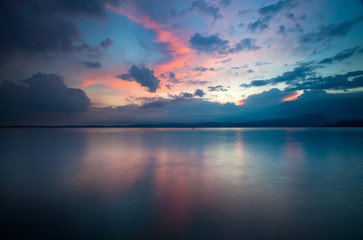 Fototapeta na wymiar Lake Garda in sunset