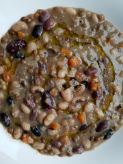 Zuppa di legumi