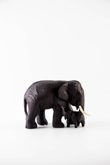 Obraz premium Elephant family carved from wood