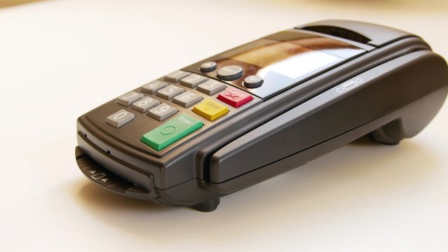 Close credit card swiping machine to pay