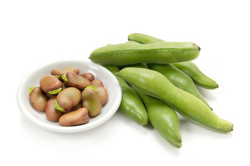 ピンクのそら豆