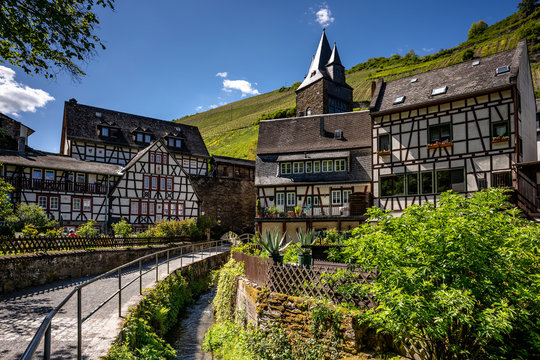 Bacharach Ortskern mit alten Fachwerkh&auml;usern