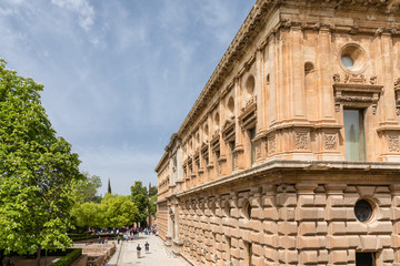 Obraz premium Free transit areas in the outdoor gardens of the Alhambra in Granada, Spain