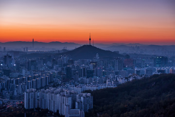 Fototapeta na wymiar view of the city at sunrise seoul south korea
