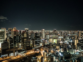 Fototapeta na wymiar Skyline di Osaka dallo Sky Building