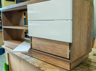 Assembly of furniture in the carpentry workshop