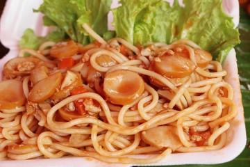 Spaghetti with pork delicious at street food