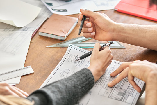 Colleagues working on project.