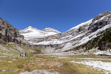 Fototapeta na wymiar Hiking trail in Ordesa National Park, Pyrenees, Huesca, Aragon, Spain.