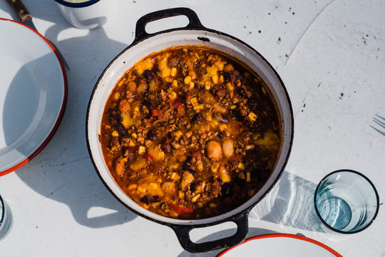 Chilli con carne on a pot