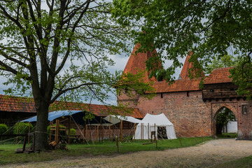 Fototapeta na wymiar Malbork nad rzeką Nogat największy średniowieczny murowany zamek