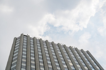 窓掃除ゴンドラの吊り下げ装置