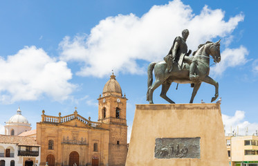 Colombia Tunjia town statue of Simon Bolivar on horseback - obrazy, fototapety, plakaty