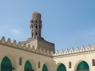 Fototapeta premium CAIRO, EGYPT- SEPTEMBER, 26, 2015: minaret at al hakim mosque in cairo, egypt