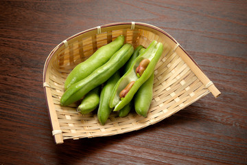 ピンクのそら豆