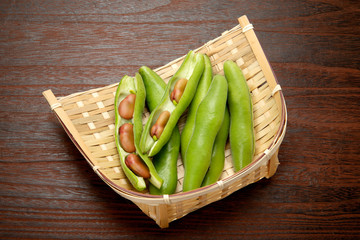 ピンクのそら豆