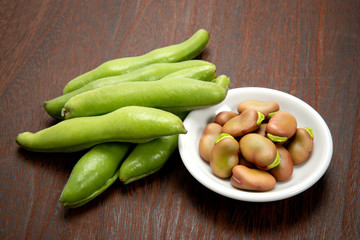 ピンクのそら豆