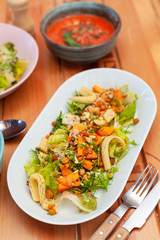 Mixed salad with vegetarian protein: greens, mini-corn, chickpea and quinoa