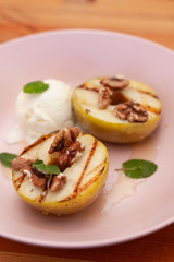 Sweet BBQ dessert: grilled apples with a nice scoop of vanilla ice cream