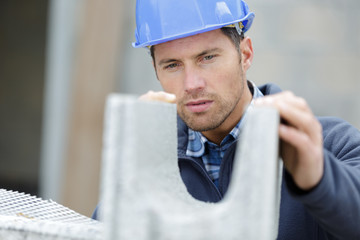 construction of cement block walls