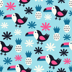 Toucan seamless pattern. Vector illustration. Surface decoration.