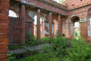 Destroyed Holy Spirit Church. Complex military settlement of Count A. A. Arakcheev. The complex was built 1818-1825. Located in the village of Selishchi, Novgorod region