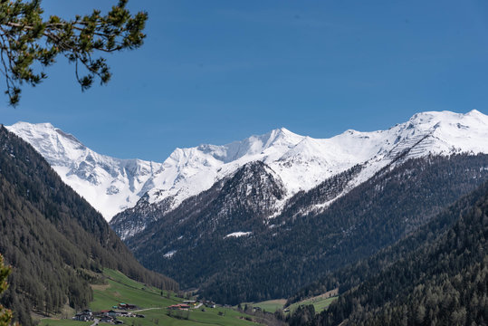 Blick auf Olperer, Tuxer Alpen, Valstal