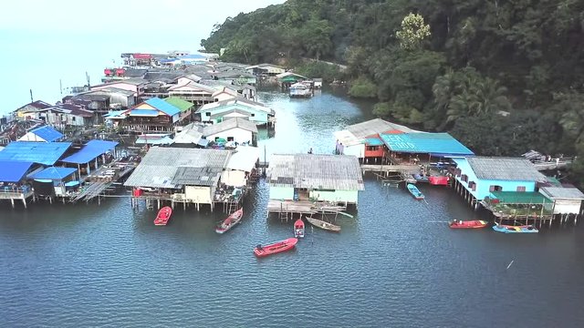 Out of all the islands in Trat province, Koh Kood is undoubtedly the star of the show. The undeveloped tropical paradise is a real gem, and one of Thailand's best kept secrets.
