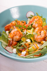 Grilled shrip salad with arugula