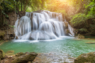 Obraz na płótnie Canvas Huai Mae Khamin Waterfall tier 3, Khuean Srinagarindra National Park, Kanchanaburi, Thailand