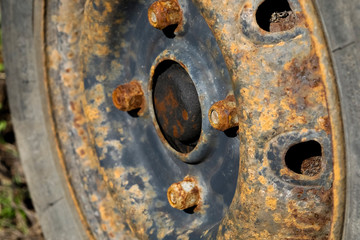 Details of the corroded steel rim