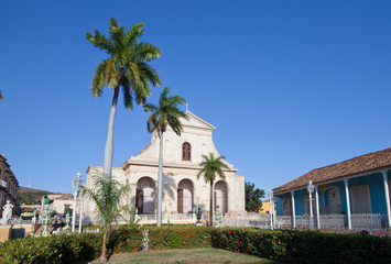 Fototapeta na wymiar church on Plaza Mayor in Trinidad, Cuba