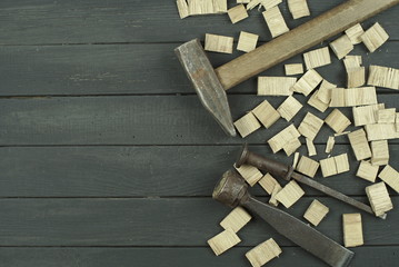 tool for manual processing of wood on a table