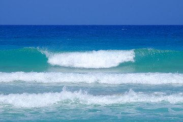 Obraz premium Wave of in blue ocean.