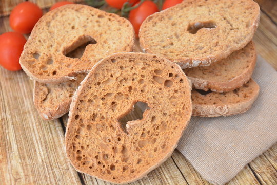 freselle tipico pane italiano biscottato al forno  